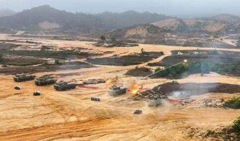 火力全开！炮兵考核高能场面不断